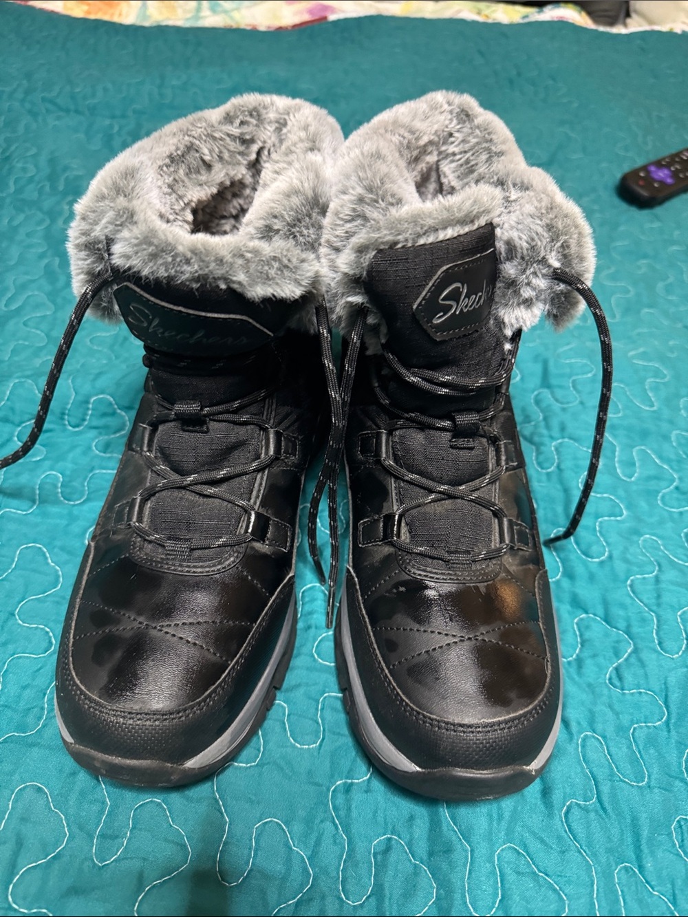 Skechers Black Winter Lace-Up Boots with Gray Faux-Fur Cuff